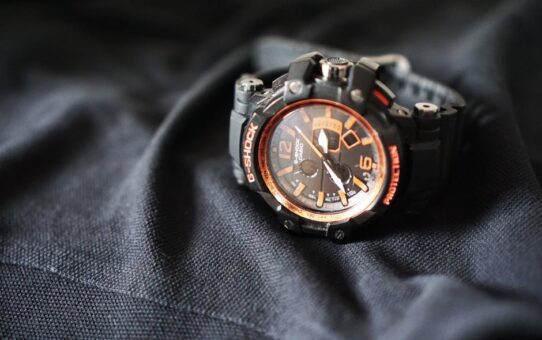 **Timeless Style: A Review Of NAVIFORCE Fashion Couple Watches**