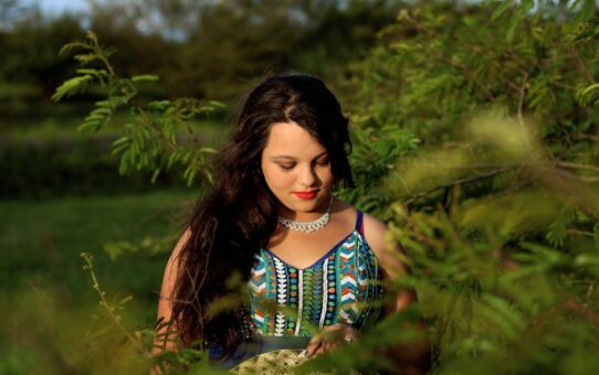 The Versatile Appeal Of The Zhiyouni Women’s Summer Sleeveless Mini Dress